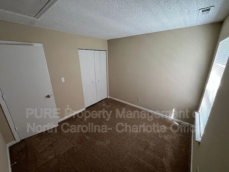 10636 Greatford Ct — Photo 16