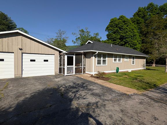 2nd image of 7116 Levi Rd
