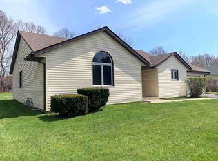 13815 De La Tour Dr, Rockton, IL 61072