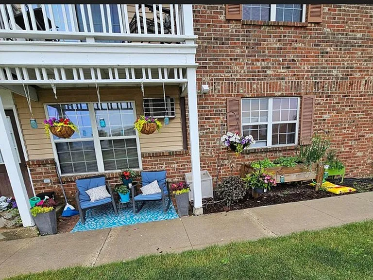 410 S River Rd #20-40-60 — Photo 9