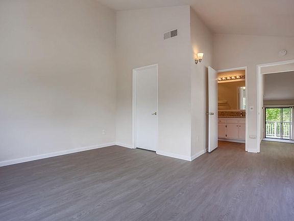 3rd image of 243 N Granados Ave