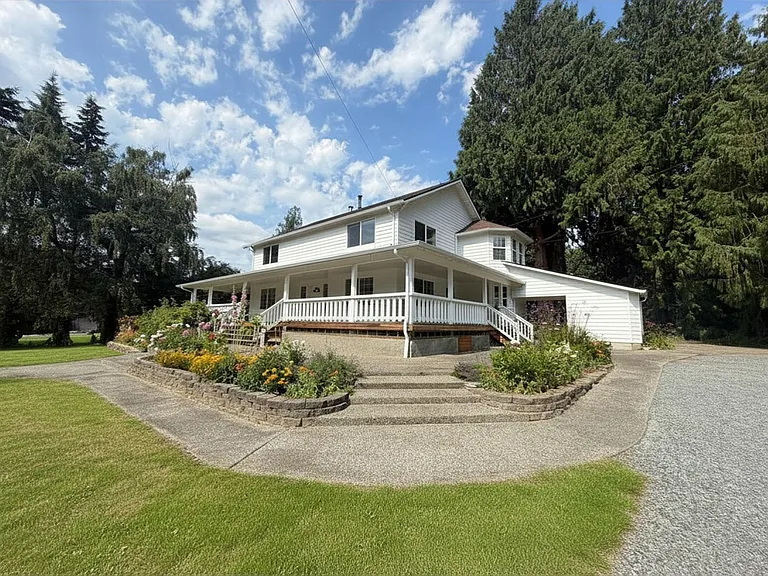 10132 60th St SE — Photo 1