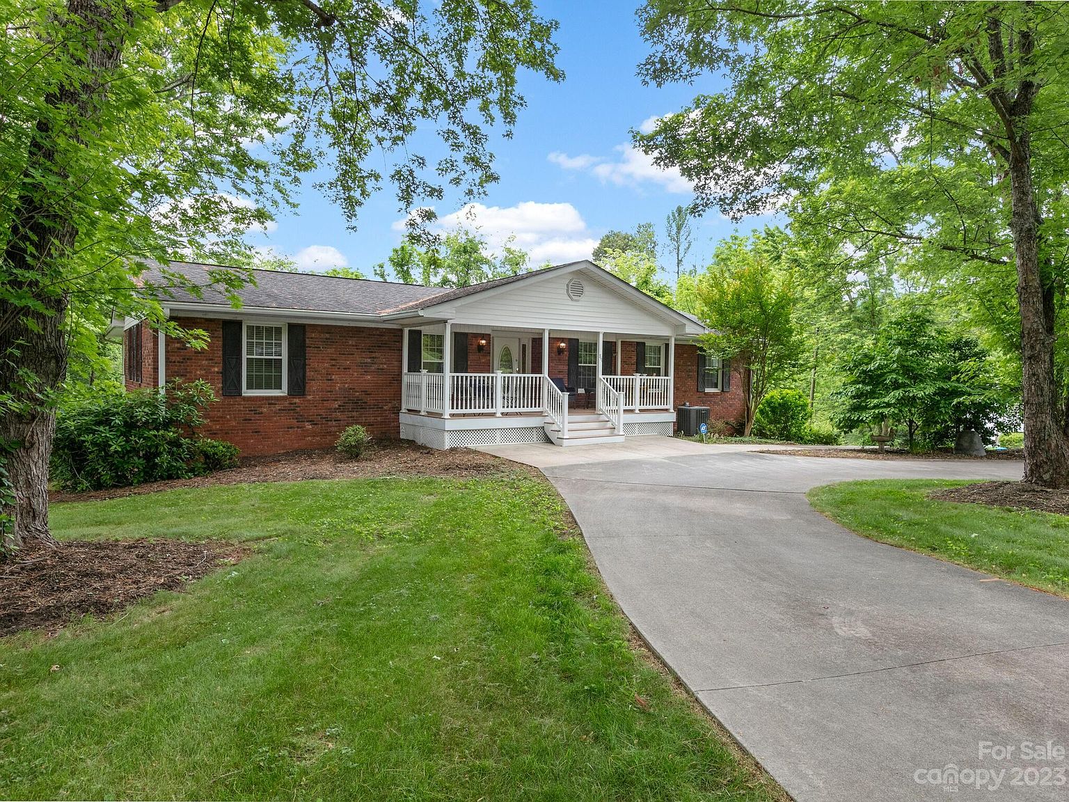 89 Twin Lakes Dr, Candler, NC 28715 Zillow