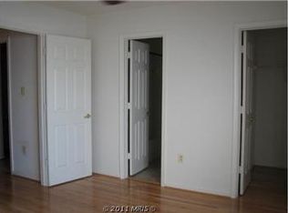 22969 Whitehall Ter, Sterling, VA 20166