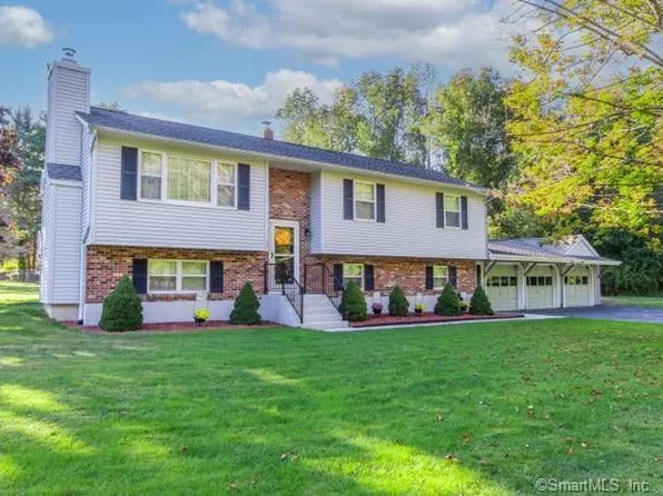 77 Doyle Road, Montville, CT 06370