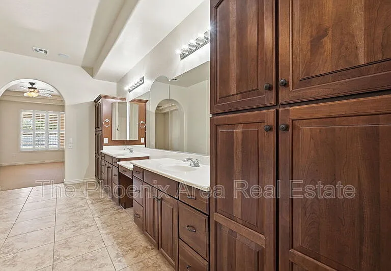 3417 S Valerie Dr — Photo 46