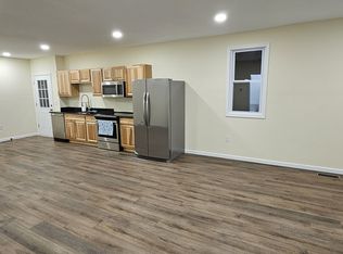 215 Main St APT 1, Scranton, PA 18519