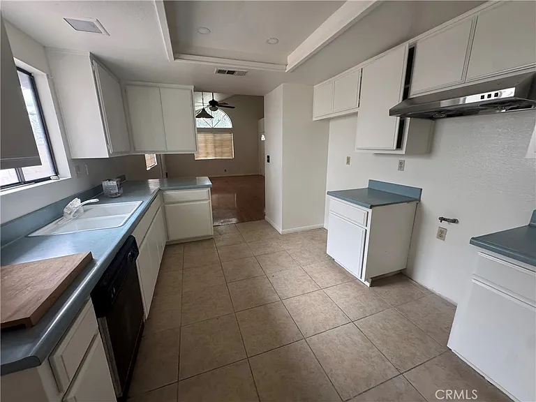 539 N Pasadena Ave #1 — Photo 6