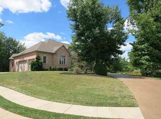 2477 Hidden Oak Ct, Newburgh, IN