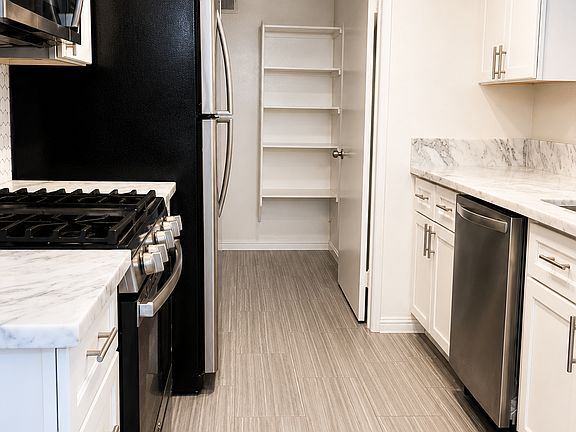 4th image of 7885 W Flamingo Rd Unit 1128