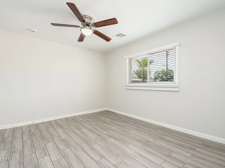 744 W Coolidge St #C — Photo 18