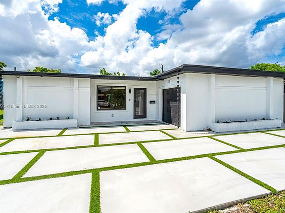 4th image of 8640 NW 26th Pl