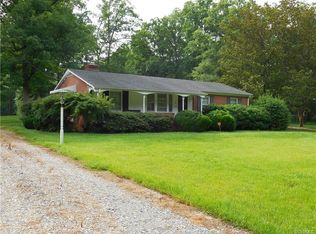 562 Ville Ponteaux Ln, Henrico, VA 23238