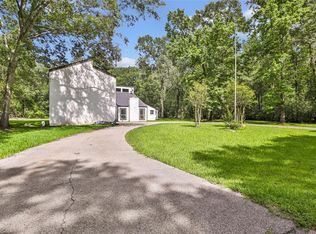 854 Fairway Dr, New Caney, TX 77357
