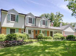 881 Beverly Pl, Lake Forest, IL 60045