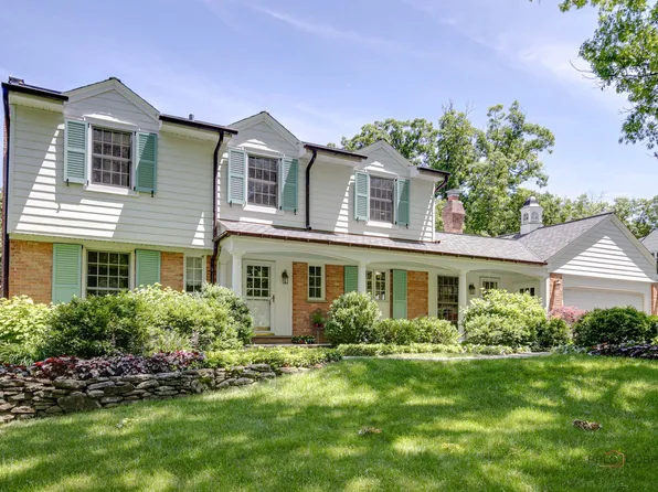 881 Beverly Pl, Lake Forest, IL 60045