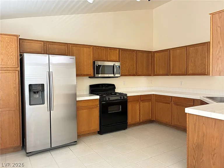 688 Pansy Pl — Photo 11