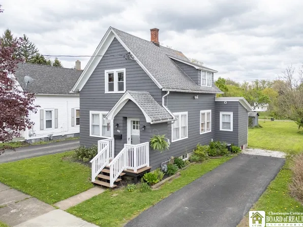 427 Bucknor St, Dunkirk, NY 14048