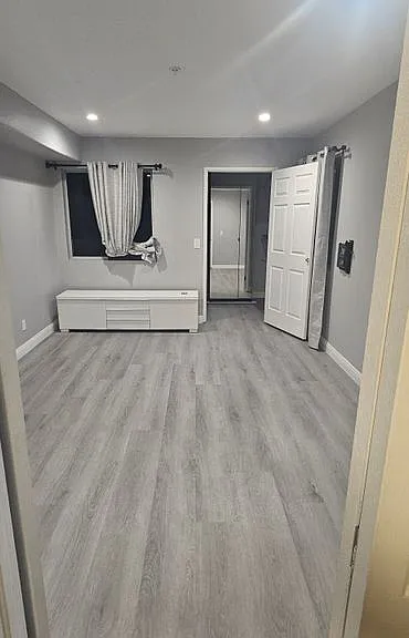 15455 Sherman Way #14 — Photo 5