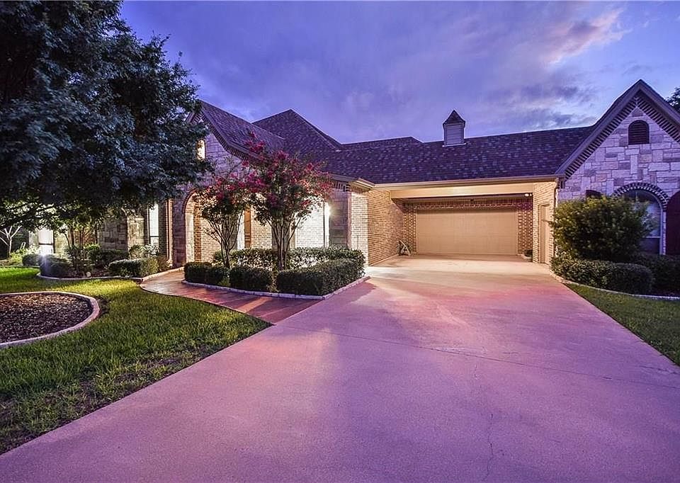 1st image of 9406 Gleneagles Cir