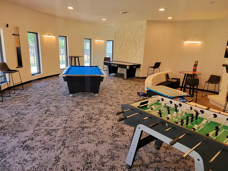 The Columns Apartments — Photo 32