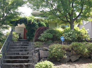 2536 Queen Anne Ave N, Seattle, WA 98109