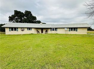 1012 County Road 157, Hallettsville, TX 77964