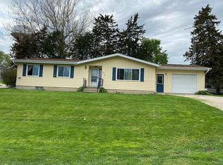 408 6th St, Fontanelle, IA 50846