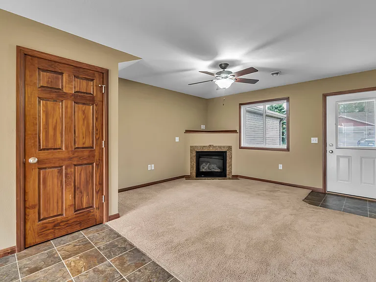 Willow Creek Townhomes — Photo 13