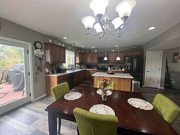 5th image of 418 Alyssa St