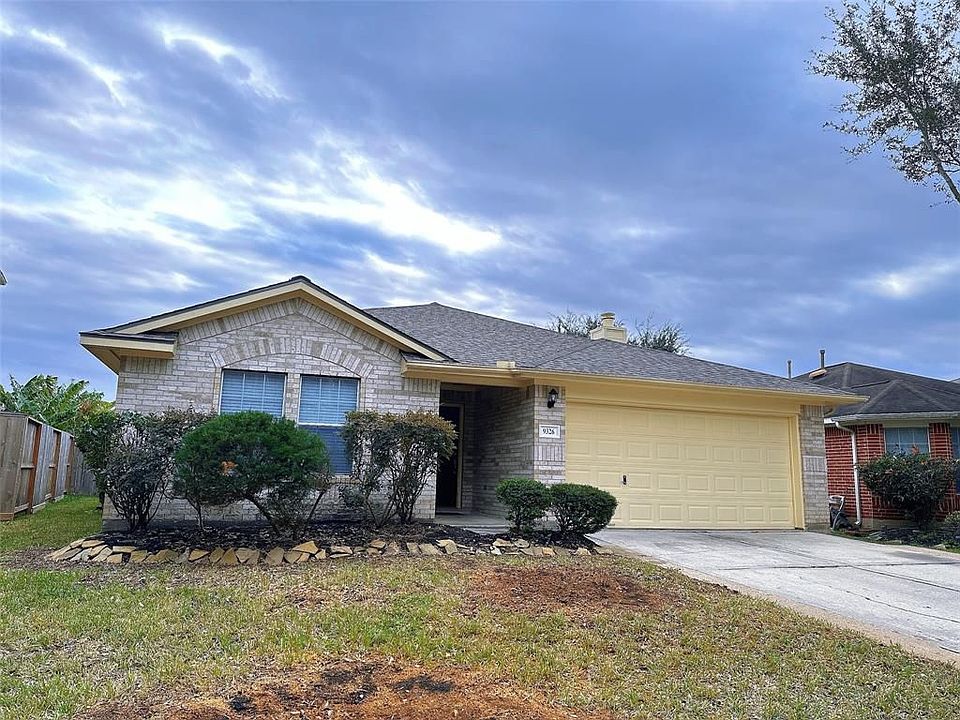 1st image of 9326 Stoneridge Canyon Ln
