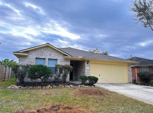 9326 Stoneridge Canyon Ln, Houston, TX 77089