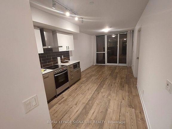 4th image of 125 Redpath Ave #707