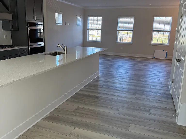 330 Birdie Ct — Photo 3