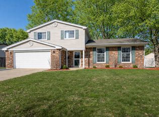 1615 S Harvard Ave, Arlington Heights, IL 60005