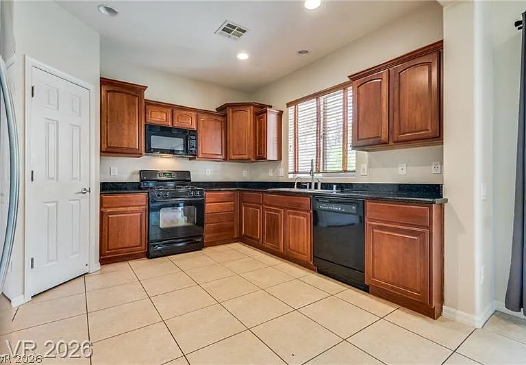 11824 Orense Dr — Photo 7