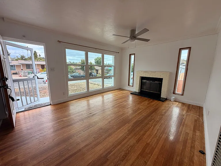 644 Cadman St — Photo 3