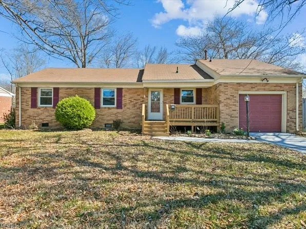 209 Hensley Dr, Newport News, VA 23602