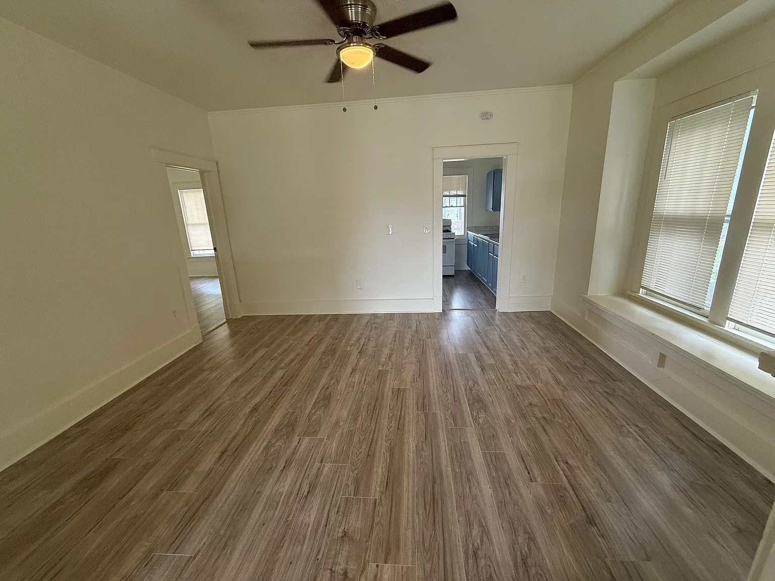 2 bed, 1024 sqft, $1,175 — Photo 4
