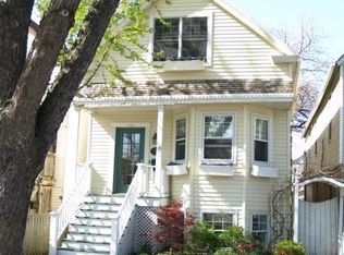 1240 W School St, Chicago, IL 60657