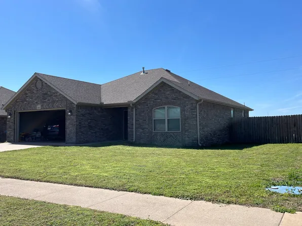 627 White Oak St, Gentry, AR 72734