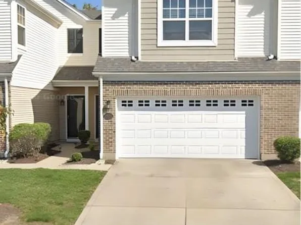 1922 Celebration Park Cir, Belleville, IL 62220