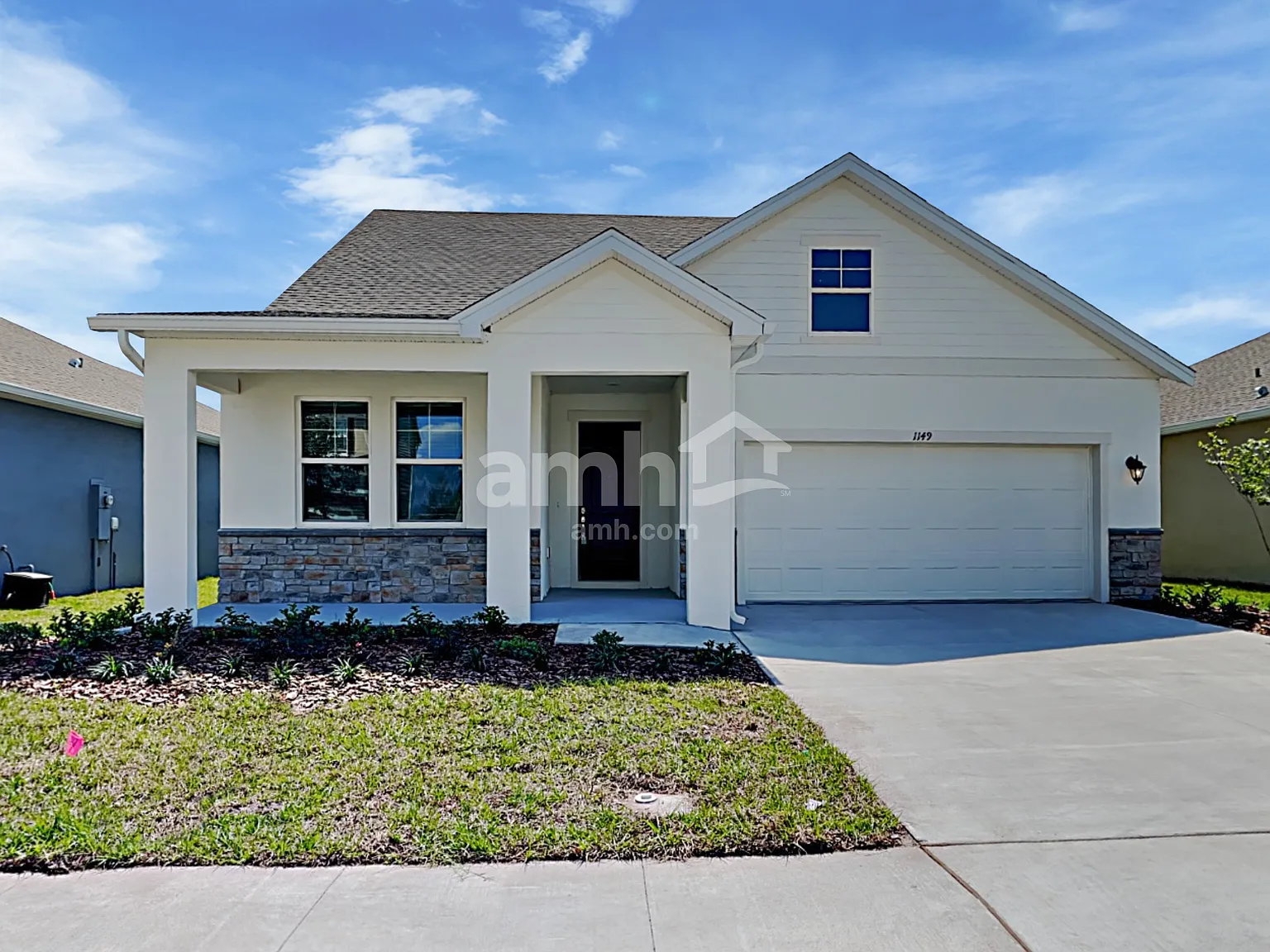 5 bed, 3.0 bath, 2525 sqft, $3,035 — Photo 1