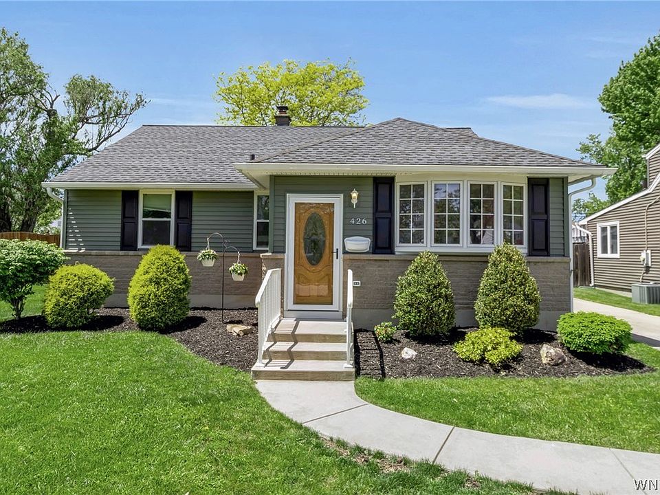 1st image of 426 Ashford Ave