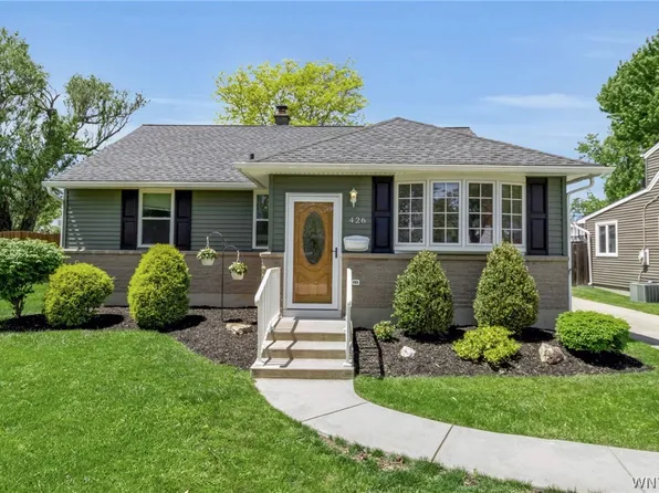 426 Ashford Ave, Tonawanda, NY 14150