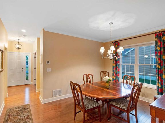 4th image of 9 Cider Mill Way