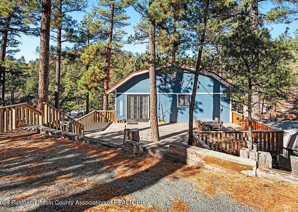1st image of 326 Paradise Canyon Dr