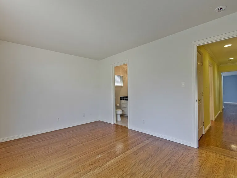 341 Hillsdale Ave — Photo 35