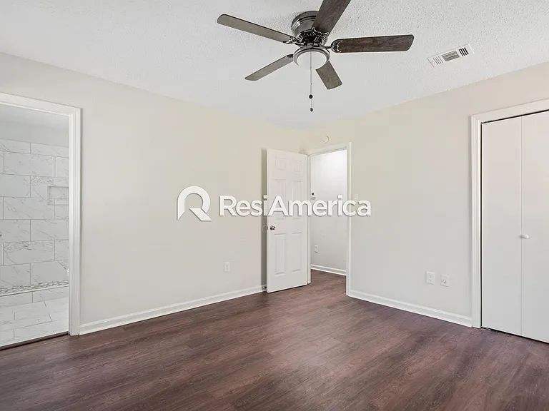 914 Valley Springs Dr — Photo 9