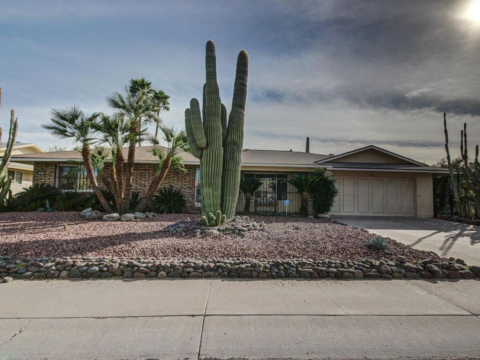 1st image of 9421 W Country Club Dr #53